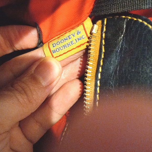 Dooney & Bourke bag - Picture 14 of 15